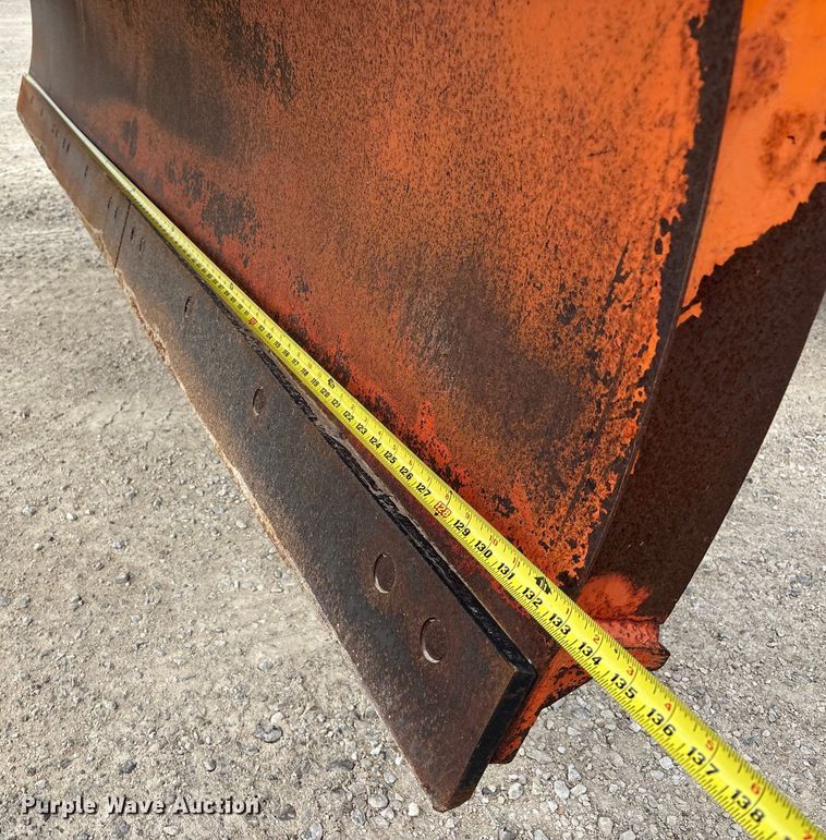 image for item ED1491 2016 Peterbilt 337 dump truck