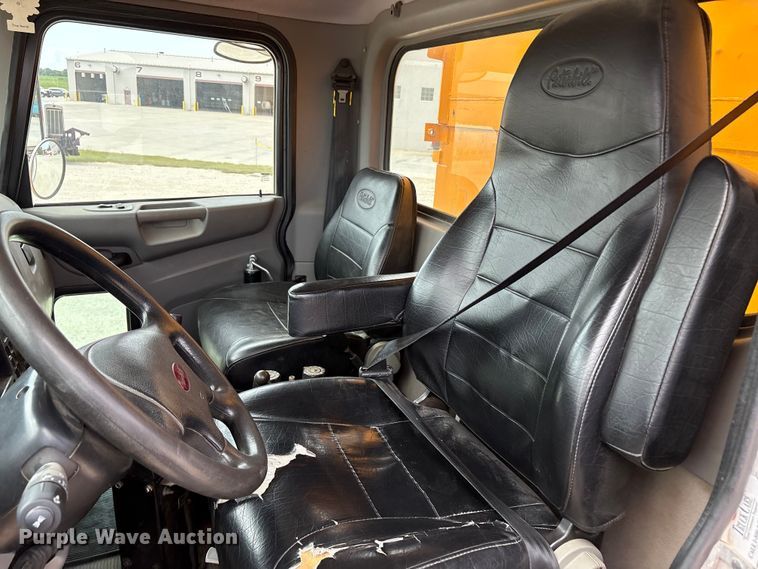 image for item ED1491 2016 Peterbilt 337 dump truck