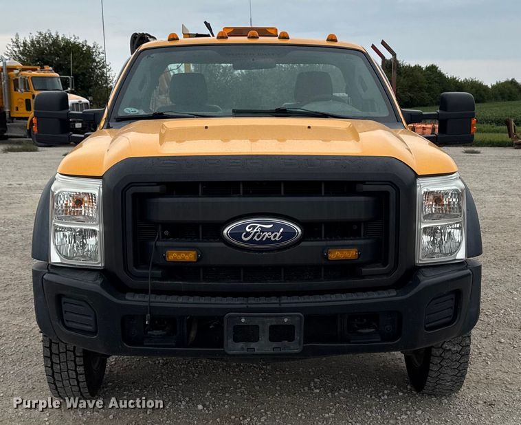 image for item ED1492 2011 Ford F450 Super Duty flatbed truck