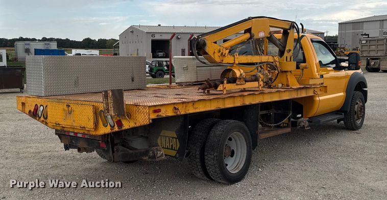 image for item ED1492 2011 Ford F450 Super Duty flatbed truck