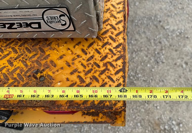 image for item ED1492 2011 Ford F450 Super Duty flatbed truck