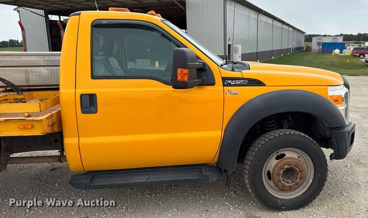 image for item ED1492 2011 Ford F450 Super Duty flatbed truck