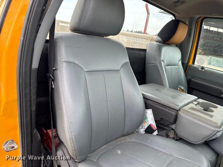 image for item ED1492 2011 Ford F450 Super Duty flatbed truck