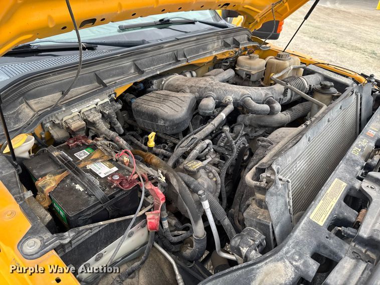 image for item ED1492 2011 Ford F450 Super Duty flatbed truck