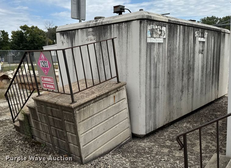 image for item ED1498 Elk River Machine Company fuel tank