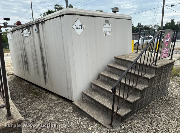 image for item ED1499 Elk River Machine Company fuel tank