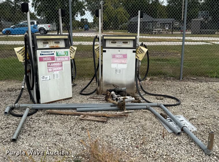 image for item ED1501 (2) Gasboy 9153AXTW1CX fuel pumps