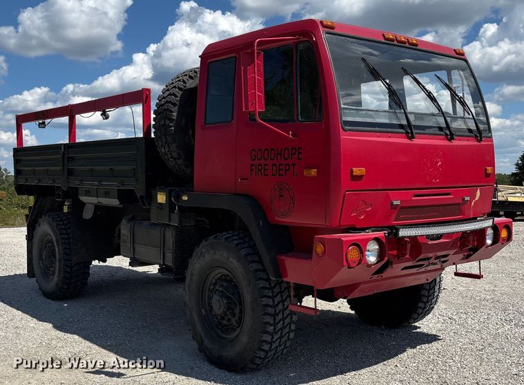 image for item ED2212 2003 Stewart & Stevenson M1078A1 brush fire truck