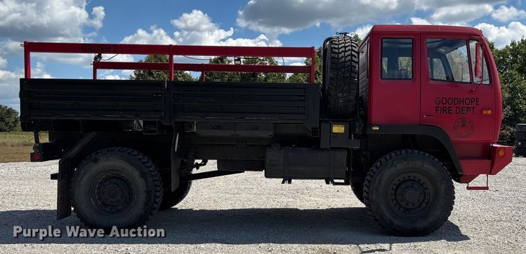 image for item ED2212 2003 Stewart & Stevenson M1078A1 brush fire truck