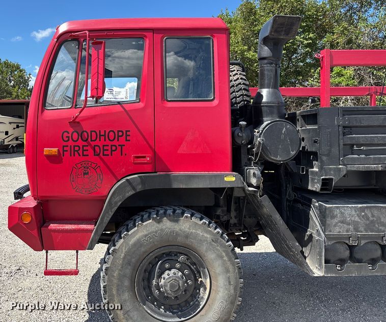 image for item ED2212 2003 Stewart & Stevenson M1078A1 brush fire truck