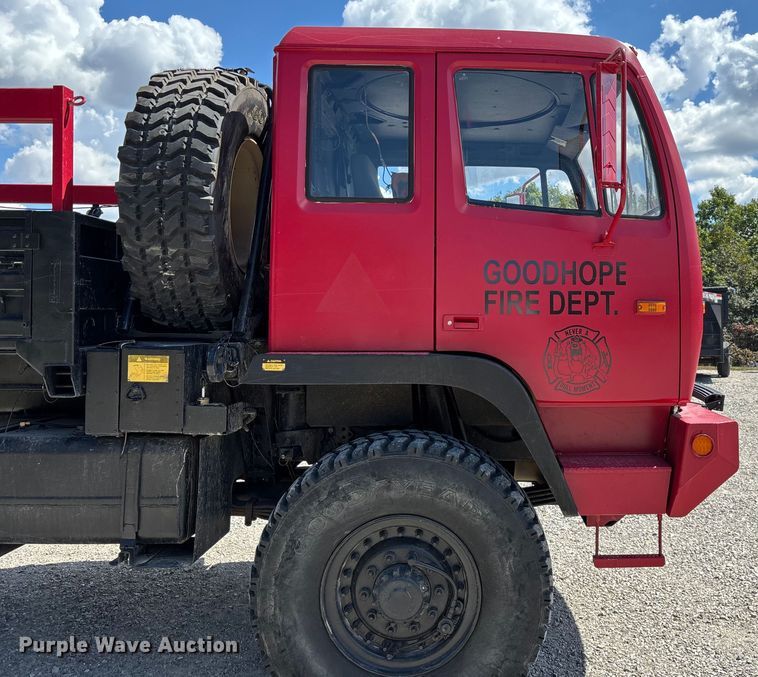 image for item ED2212 2003 Stewart & Stevenson M1078A1 brush fire truck