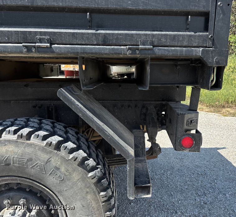 image for item ED2212 2003 Stewart & Stevenson M1078A1 brush fire truck