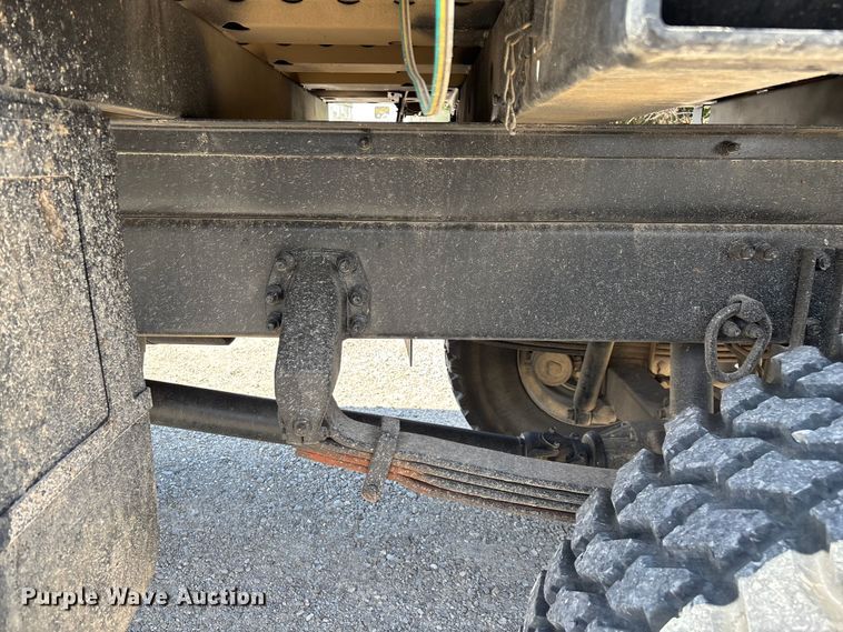 image for item ED2212 2003 Stewart & Stevenson M1078A1 brush fire truck