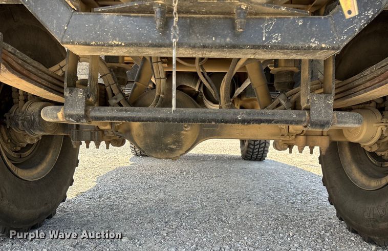 image for item ED2212 2003 Stewart & Stevenson M1078A1 brush fire truck