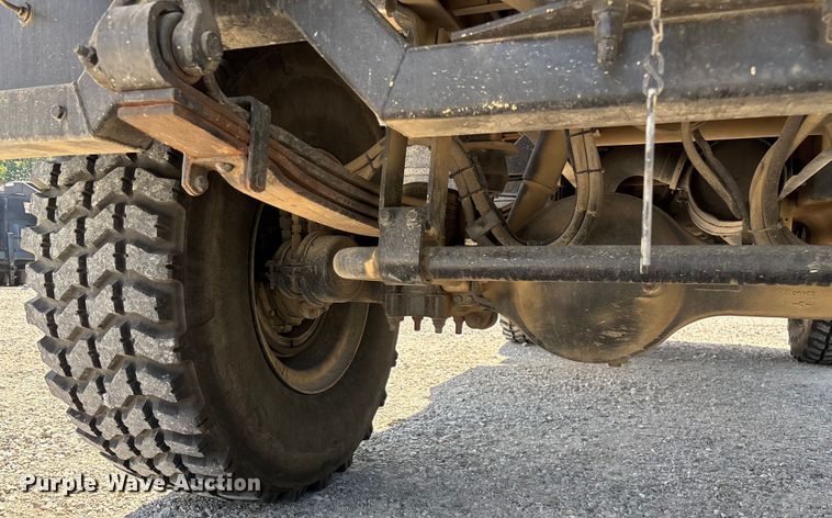 image for item ED2212 2003 Stewart & Stevenson M1078A1 brush fire truck