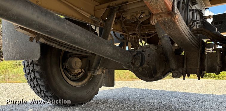 image for item ED2212 2003 Stewart & Stevenson M1078A1 brush fire truck