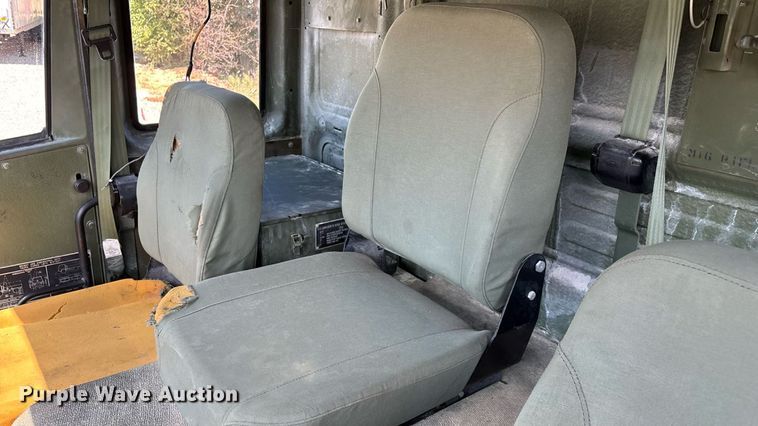 image for item ED2212 2003 Stewart & Stevenson M1078A1 brush fire truck