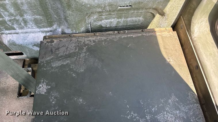 image for item ED2212 2003 Stewart & Stevenson M1078A1 brush fire truck