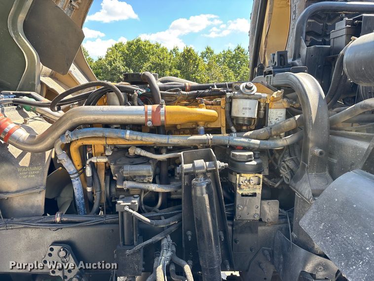 image for item ED2212 2003 Stewart & Stevenson M1078A1 brush fire truck