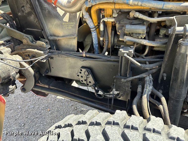 image for item ED2212 2003 Stewart & Stevenson M1078A1 brush fire truck