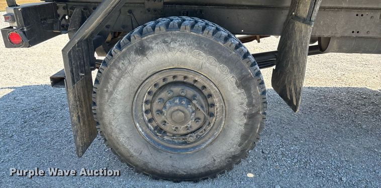 image for item ED2212 2003 Stewart & Stevenson M1078A1 brush fire truck