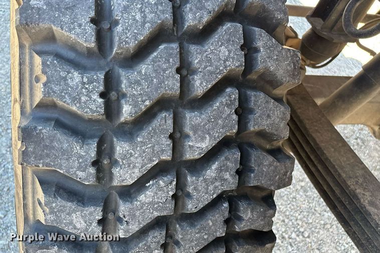 image for item ED2212 2003 Stewart & Stevenson M1078A1 brush fire truck