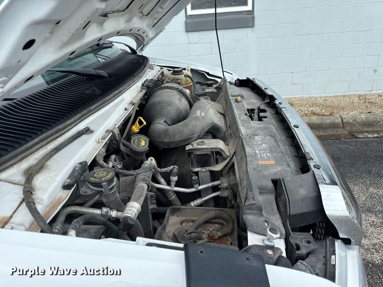 image for item ED4406 2017 Ford E450 shuttle bus