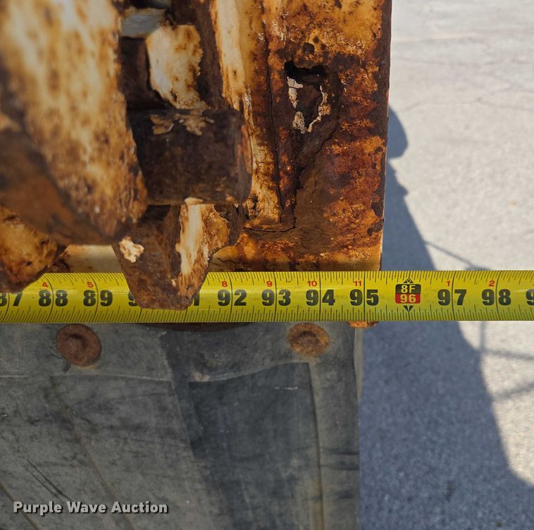 image for item EF1955 2000 International 4900 dump truck