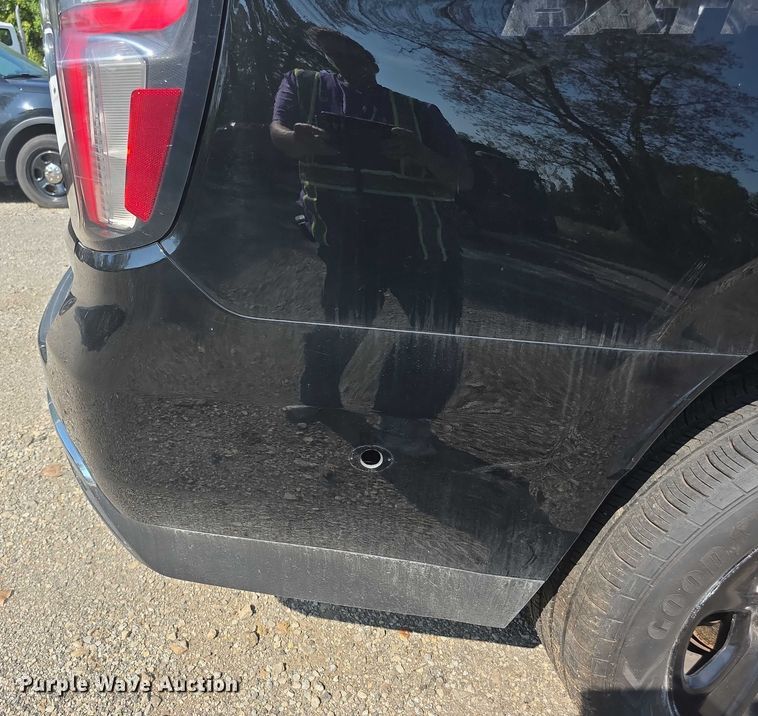 image for item EF3798 2022 Chevrolet Tahoe Police  SUV