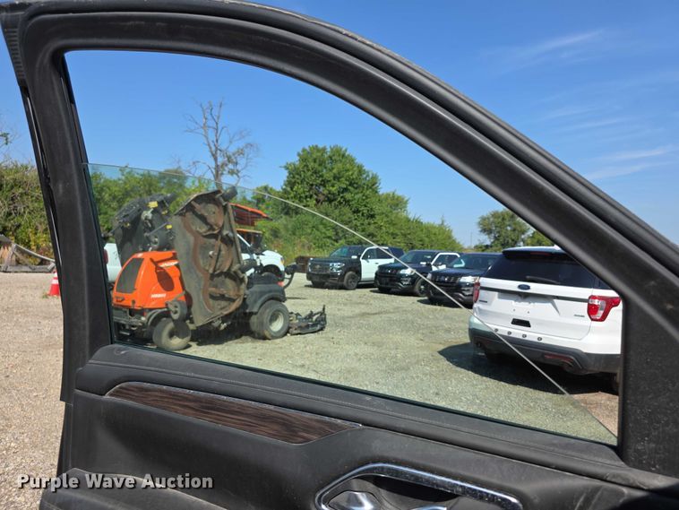 image for item EF3798 2022 Chevrolet Tahoe Police  SUV