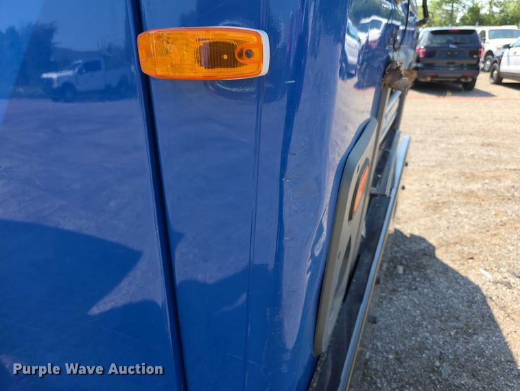 image for item EF3800 2013 Mack LEU612 refuse truck