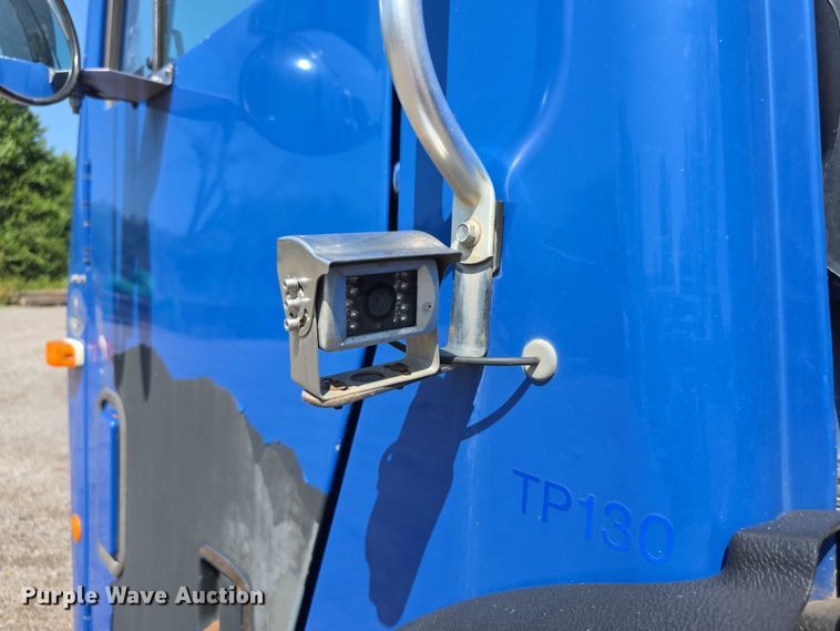 image for item EF3800 2013 Mack LEU612 refuse truck