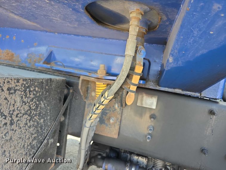 image for item EF3800 2013 Mack LEU612 refuse truck