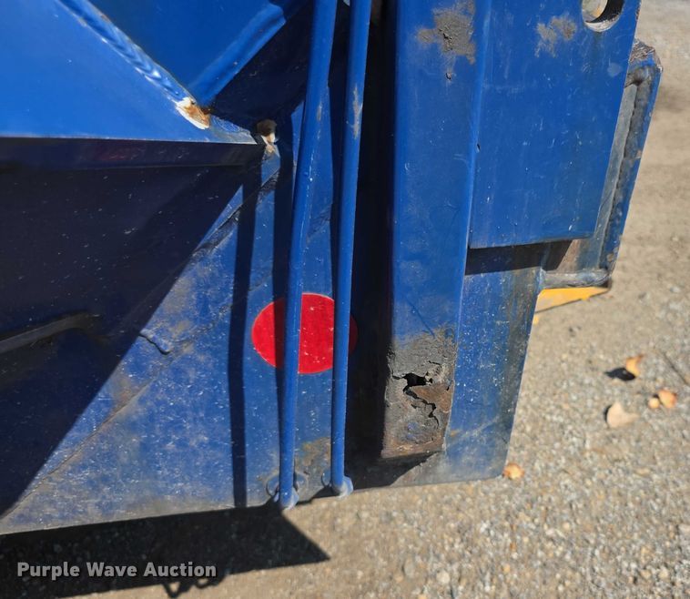 image for item EF3800 2013 Mack LEU612 refuse truck