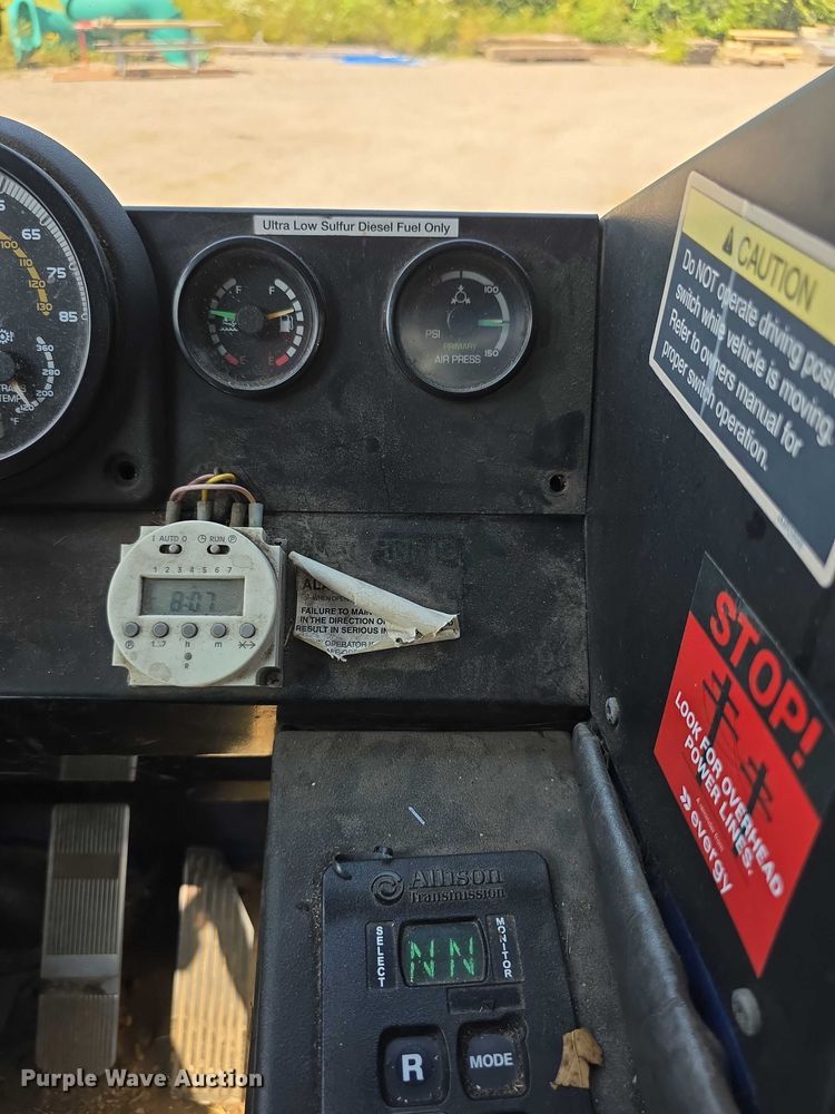 image for item EF3800 2013 Mack LEU612 refuse truck