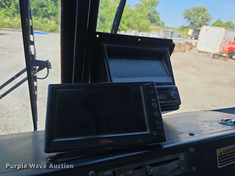 image for item EF3800 2013 Mack LEU612 refuse truck