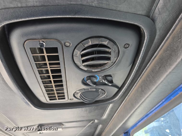 image for item EF3800 2013 Mack LEU612 refuse truck