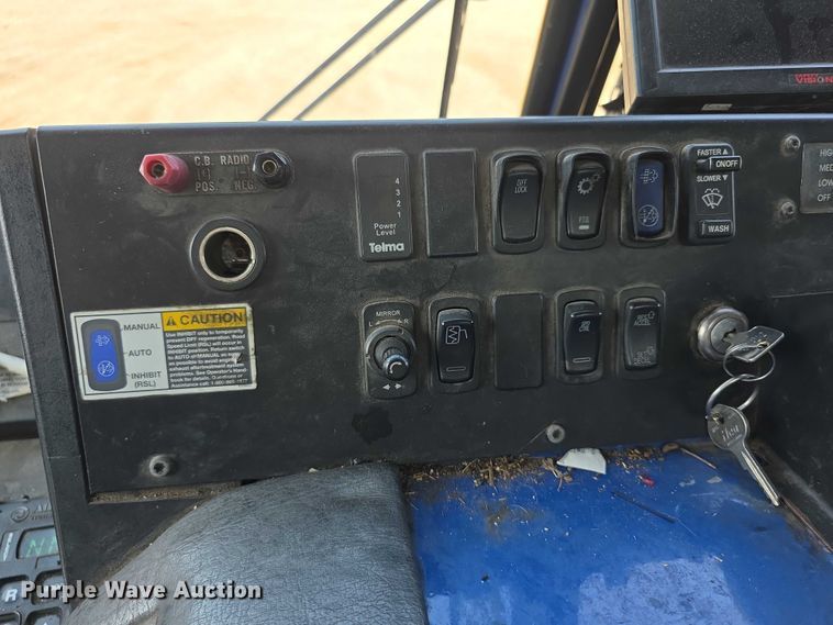 image for item EF3800 2013 Mack LEU612 refuse truck