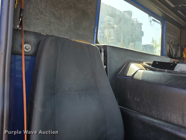 image for item EF3800 2013 Mack LEU612 refuse truck