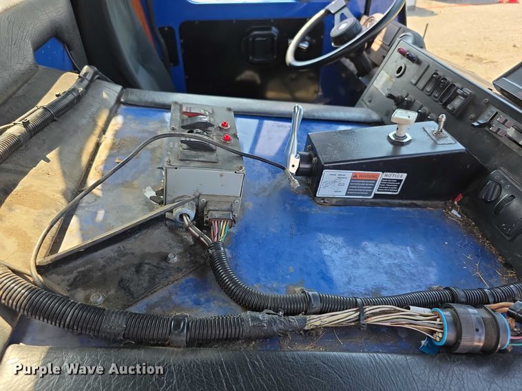 image for item EF3800 2013 Mack LEU612 refuse truck