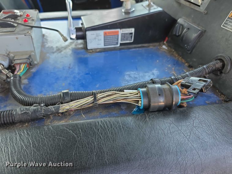 image for item EF3800 2013 Mack LEU612 refuse truck