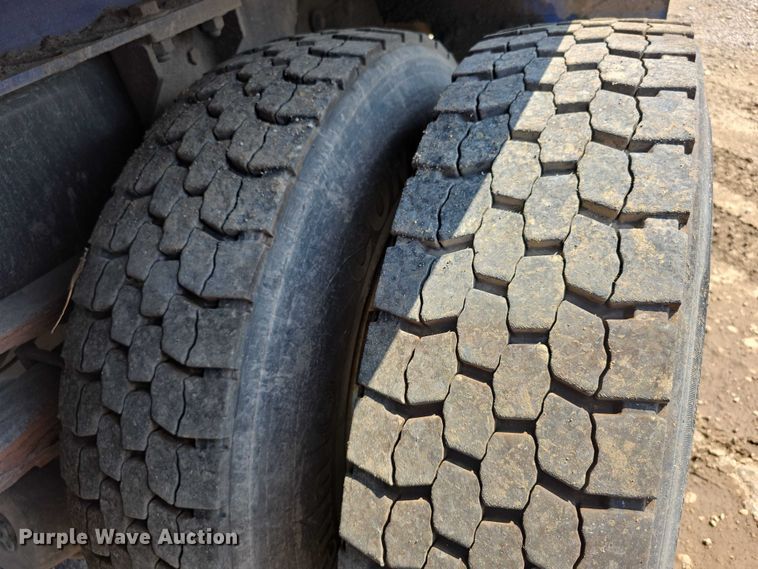 image for item EF3800 2013 Mack LEU612 refuse truck