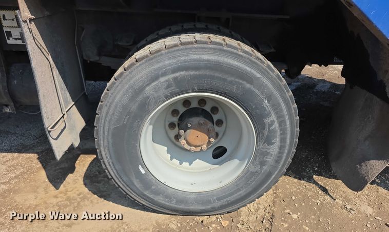 image for item EF3800 2013 Mack LEU612 refuse truck