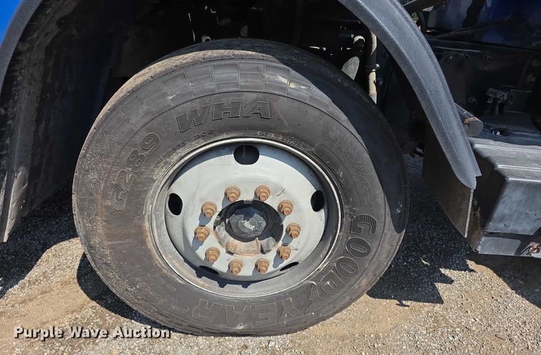 image for item EF3800 2013 Mack LEU612 refuse truck