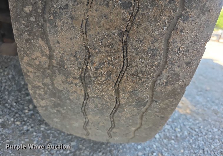 image for item EF3800 2013 Mack LEU612 refuse truck