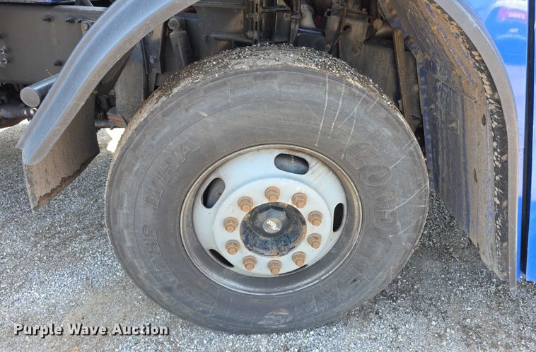 image for item EF3800 2013 Mack LEU612 refuse truck