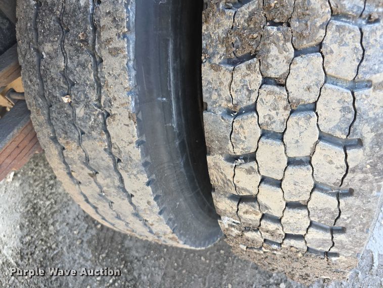 image for item EF3800 2013 Mack LEU612 refuse truck