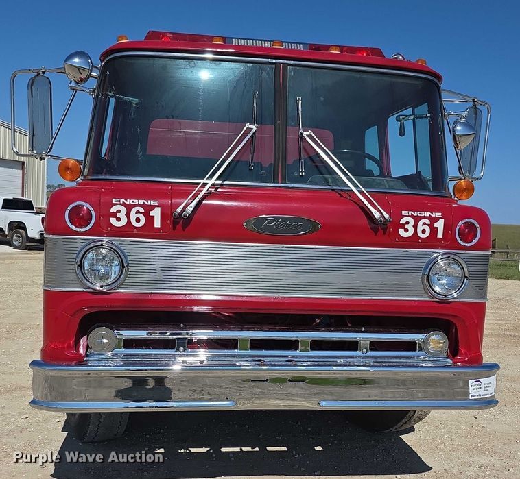image for item EF3837 1976 Ford 8000 pumper fire truck