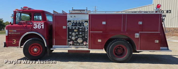 image for item EF3837 1976 Ford 8000 pumper fire truck