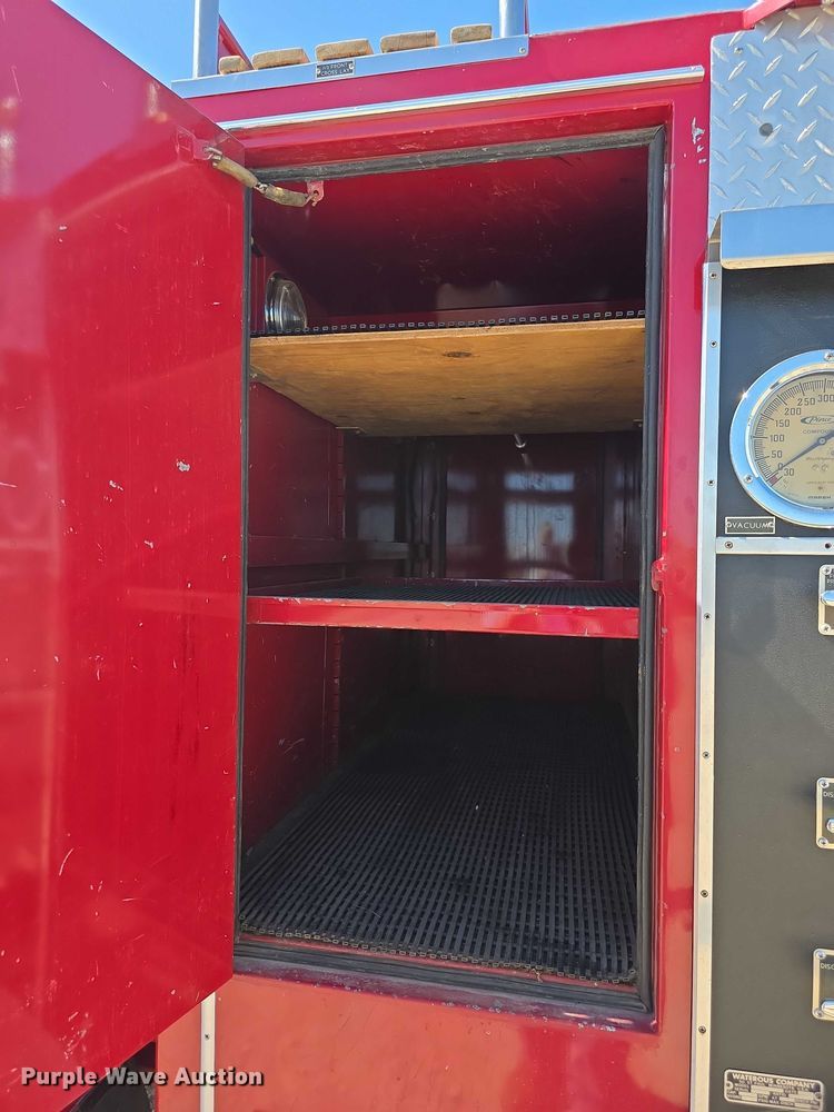 image for item EF3837 1976 Ford 8000 pumper fire truck